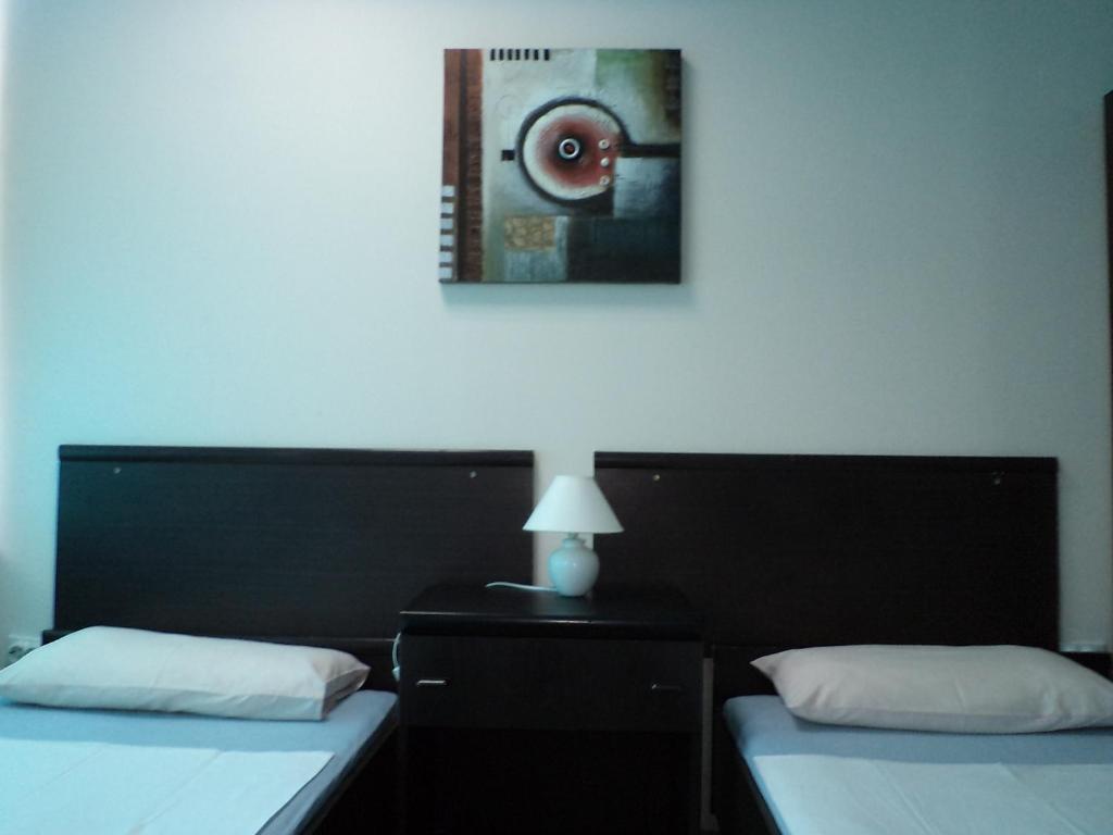 Motel Le Village Скопье Номер фото