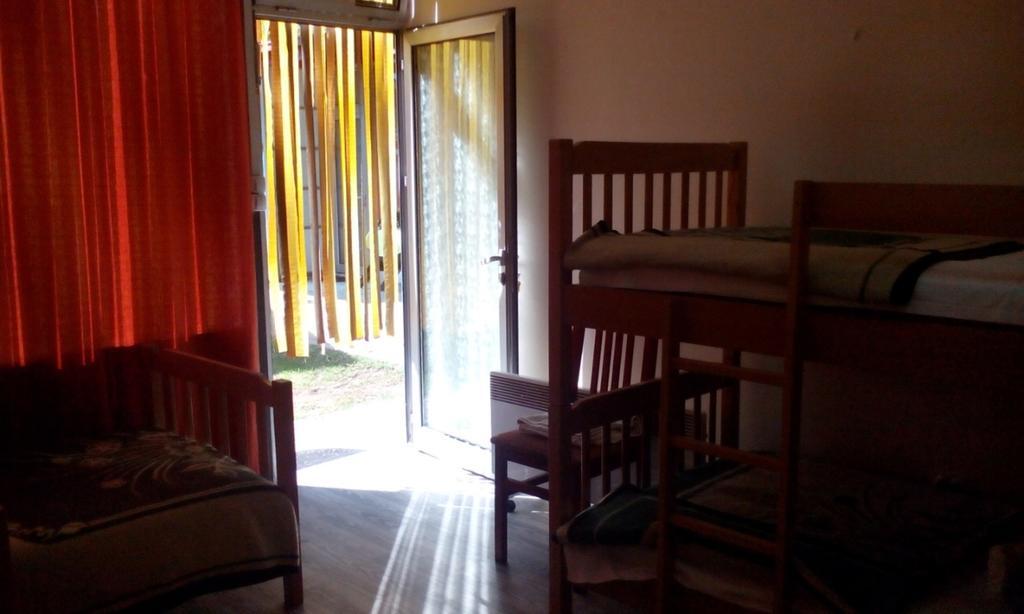 Motel Le Village Скопье Номер фото